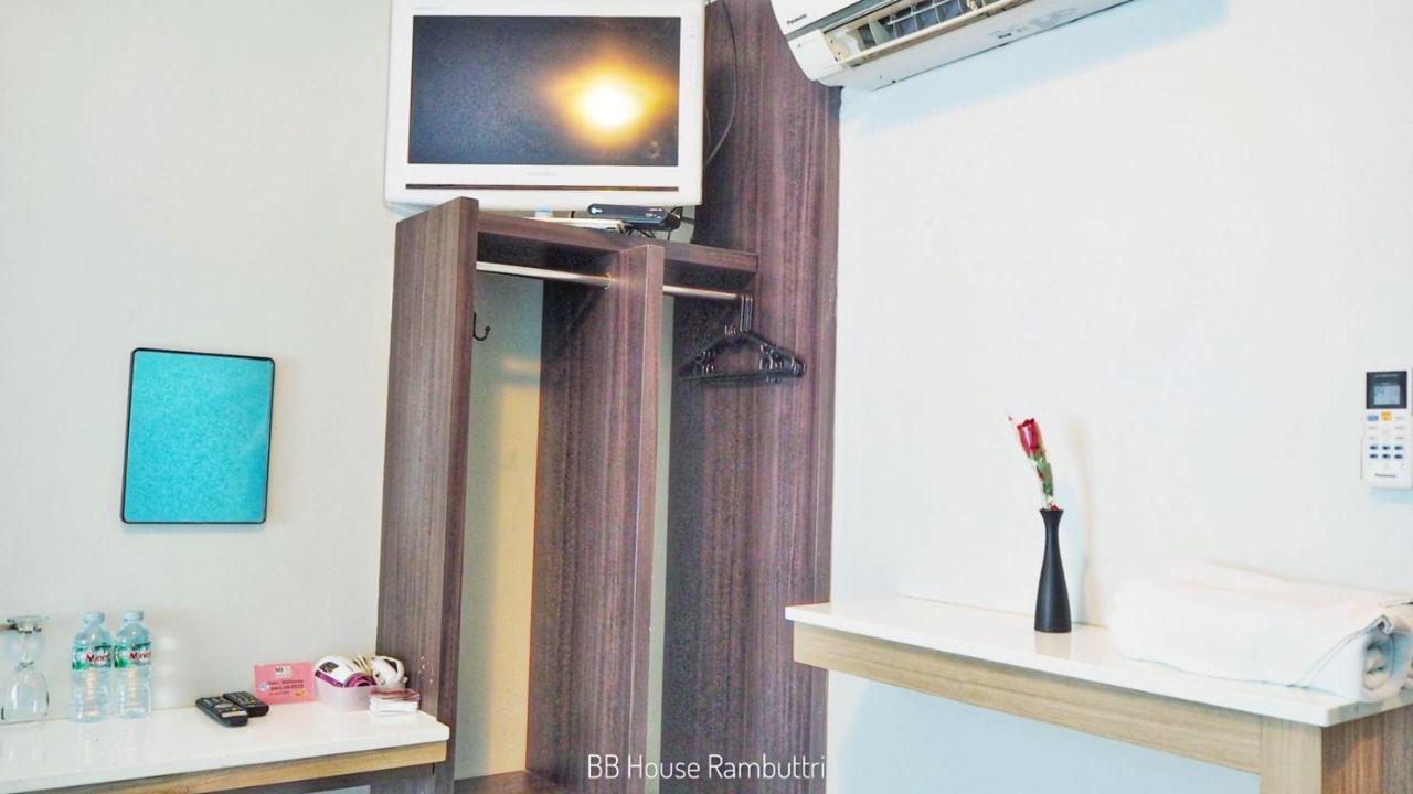 Bb House Rambuttri Hostel Банкок Екстериор снимка